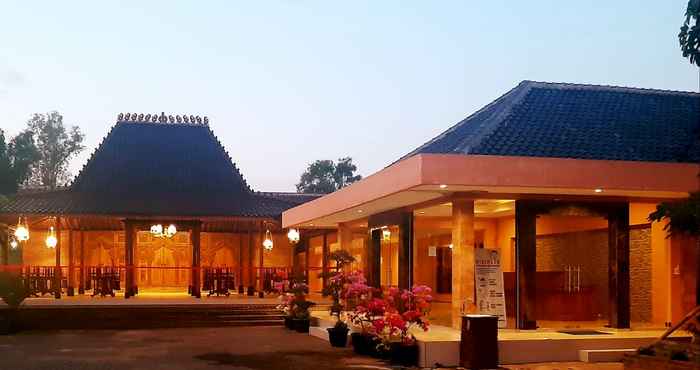 Luar Bangunan Dynar Hotel