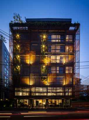 IR-ON Hotel, THB 2,129.70