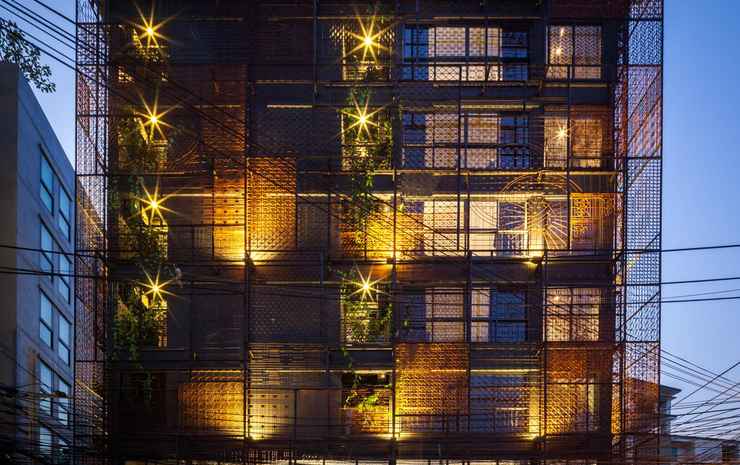 IR-ON Hotel