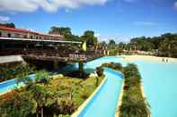 Kolam Renang Forest Crest Nature Hotel and Resort Powered by ASTON