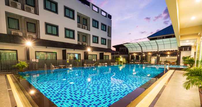 Swimming Pool Buritel Hotel