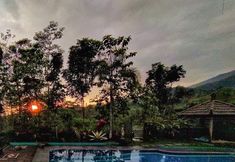 Kolam Renang 7 Resort Highlander