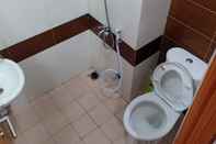 In-room Bathroom Queen Apartment Margonda Residence 3 & 5 By Chika