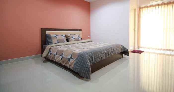 Kamar Tidur The Four Lights Apartment