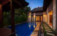 Kolam Renang 6 Villa Nian Luxury