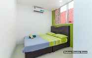 Kamar Tidur 3 Hotel Sunbeam Palm