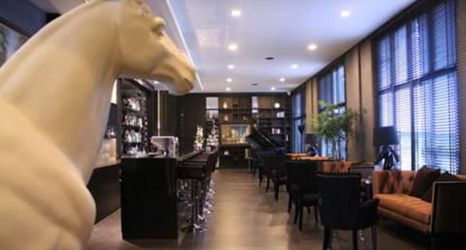 ロビー 2 Tanya Hotel Chiang Mai