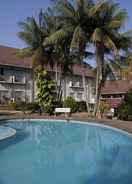 SWIMMING_POOL Hotel Seri Malaysia Temerloh