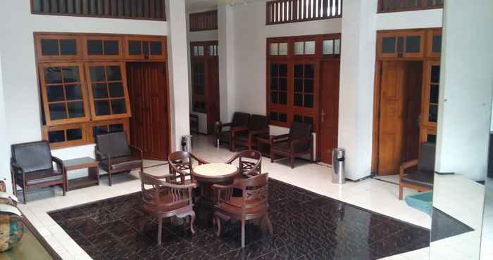 Lobby Hotel Indah Malioboro