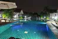 Kolam Renang Two Fifty Nine Resort