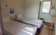 Kamar Tidur 4 Highway Inn