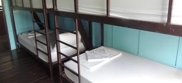 Bedroom 3 Highway Inn - Dormitory