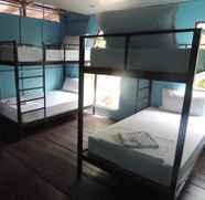 ห้องนอน 2 Highway Inn - Dormitory