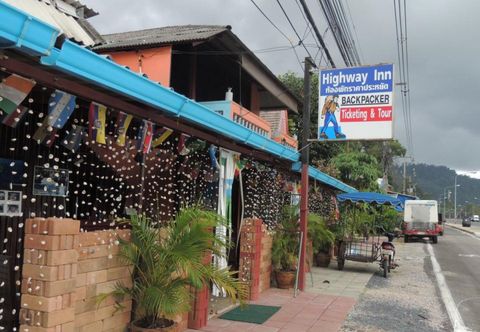 Exterior Highway Inn - Dormitory