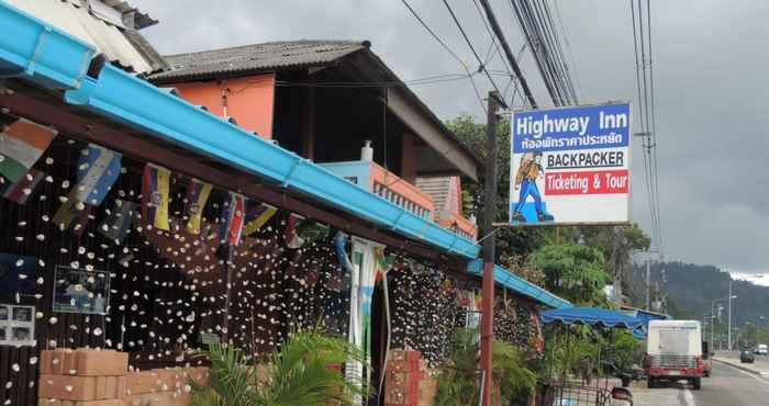 Exterior Highway Inn - Dormitory