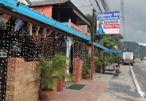 Exterior Highway Inn - Dormitory