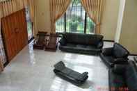 Lobi Villa Halimun Fajar at The Taman Dayu Golf Club & Resort