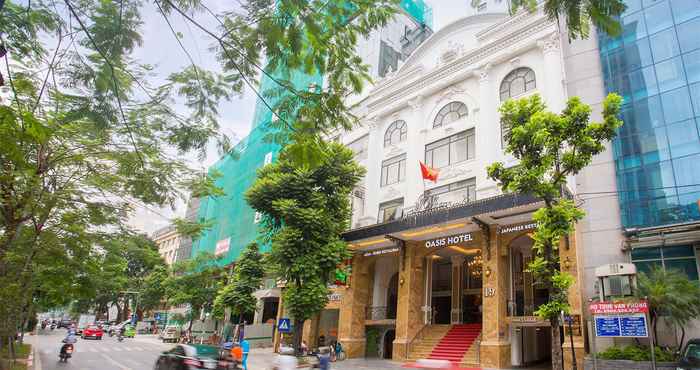 Bên ngoài Oasis Hotel Hanoi