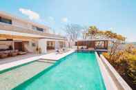 Swimming Pool Villa Bliss