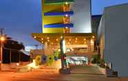 Exterior 2 POP! Hotel Banjarmasin