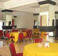 Restoran 5 Topstar Hotel