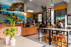 Bar, Cafe and Lounge Hatyai Dee Hostel