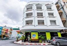 Exterior 2 Hatyai Dee Hostel