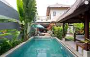 Swimming Pool 3 Villa Mawar, Seminyak