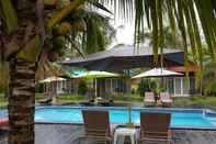 สระว่ายน้ำ Hongte Khaolak Resort