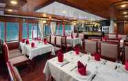 Restoran 7 Apricot Legend Cruise