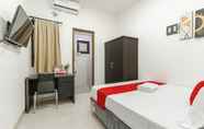 Bedroom 5 Cozy Residence Muwardi Jakarta