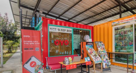 Lobby 2 Nice Sleep Box