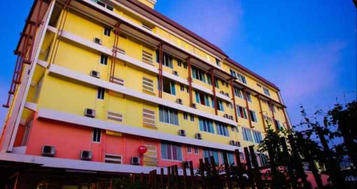 Luar Bangunan Much-Che Manta Boutique Hotel