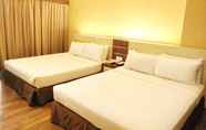 Kamar Tidur 4 Seasons View Hotel