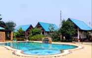 สระว่ายน้ำ 4 Saithong Resort Udon Thani