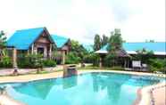 Hồ bơi 2 Saithong Resort Udon Thani