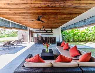 Lobi 2 Mengening Beach Front Villa