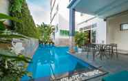 สระว่ายน้ำ 2 Prince Hotel Hoi An