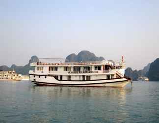 Bên ngoài 2 Monkey Island Cruise