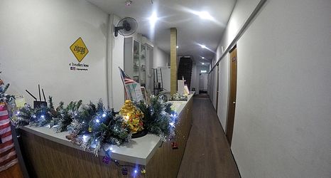 大堂 2 SPOT ON 90236 Zigzag Travellers Home