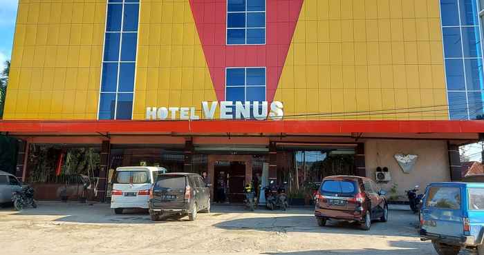 ภายนอกอาคาร Hotel Venus Kendari