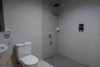 Toilet Kamar Hotel Venus Kendari