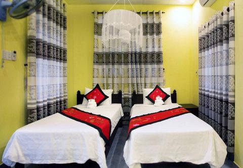 Bedroom Plum Tree Homestay