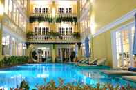 Hồ bơi TRIPLE Riverside Villa Hotel Hoi An