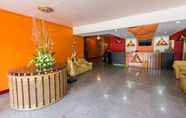 Lobi 4 King Royal ll Hotel