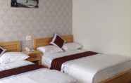 Kamar Tidur 5 Mr. Rot Hotel