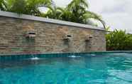 Kolam Renang 5 Qube Pool Villa Hua Hin