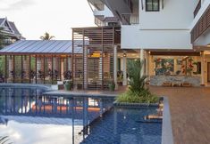 Swimming Pool 2 RK Riverside Resort and Spa (Reon Kruewal)