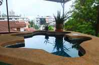 Swimming Pool A & M Villa Pattaya