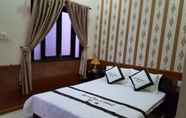 Bedroom 3 Huong Toan Hotel 2